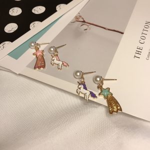 Unicorn Earring - Syeolli Collection